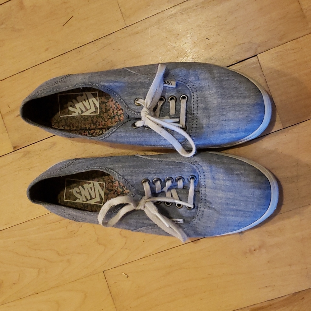 Vans shoes size 8